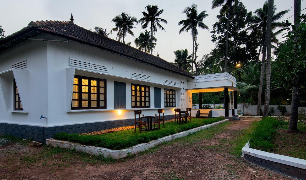 Piggy Hostel Varkala Exterior photo